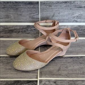 Elegant Pink Glitter Girls Shoes Size 01